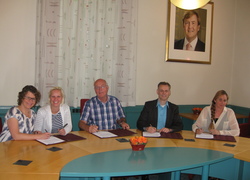 Normal_kinderopvangorganisaties_en_stichting_peuterspeelzalen_tekenen_intentieverklaring